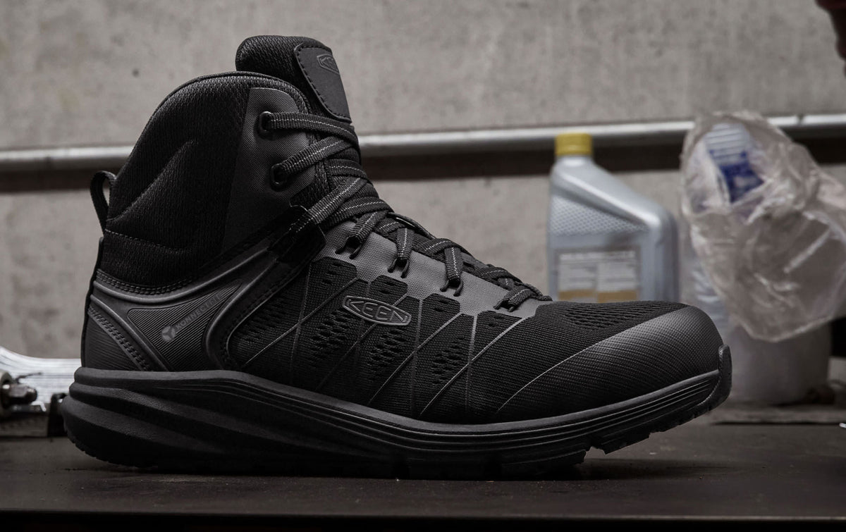 Keen Men's Vista Energy Mid (Carbon Toe) | Black/Raven