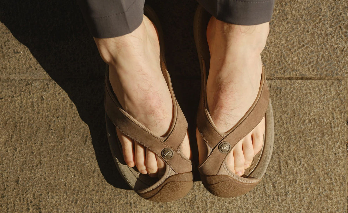 Keen Men's Waimea Leather Flip-Flop | Java/Plaza Taupe