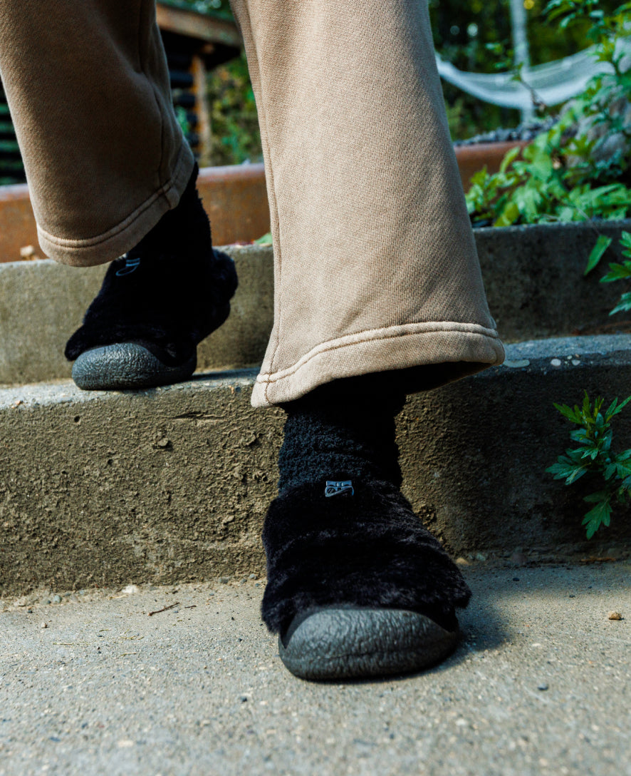 Keen Women's Howser III Slide | Black/Canteen