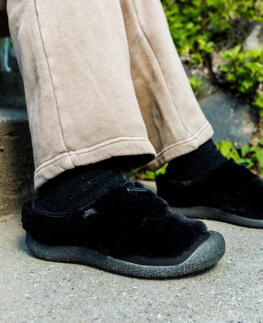 Keen Women's Howser III Slide | Black/Canteen