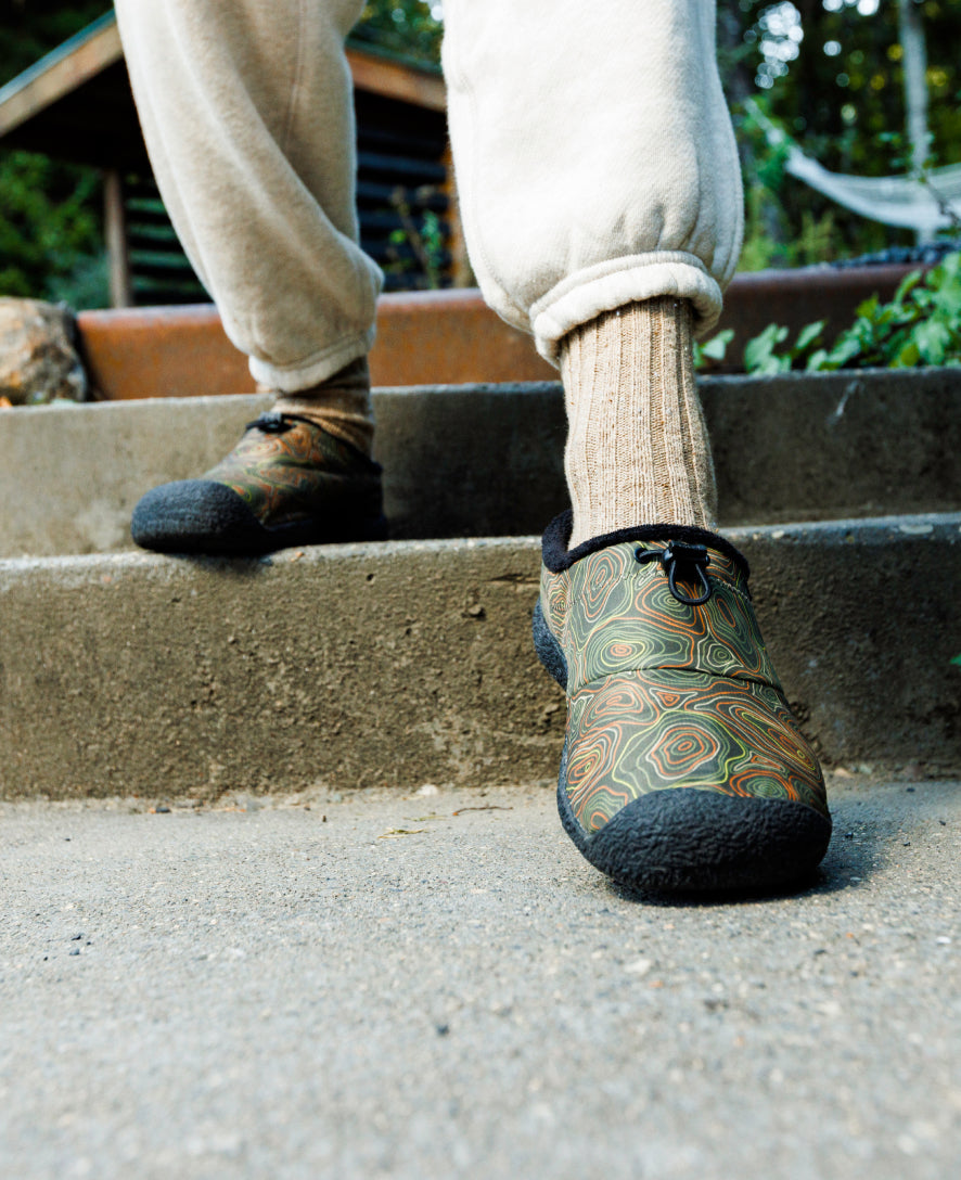 Keen Men's Howser III Slide | Black Olive/Light Curry