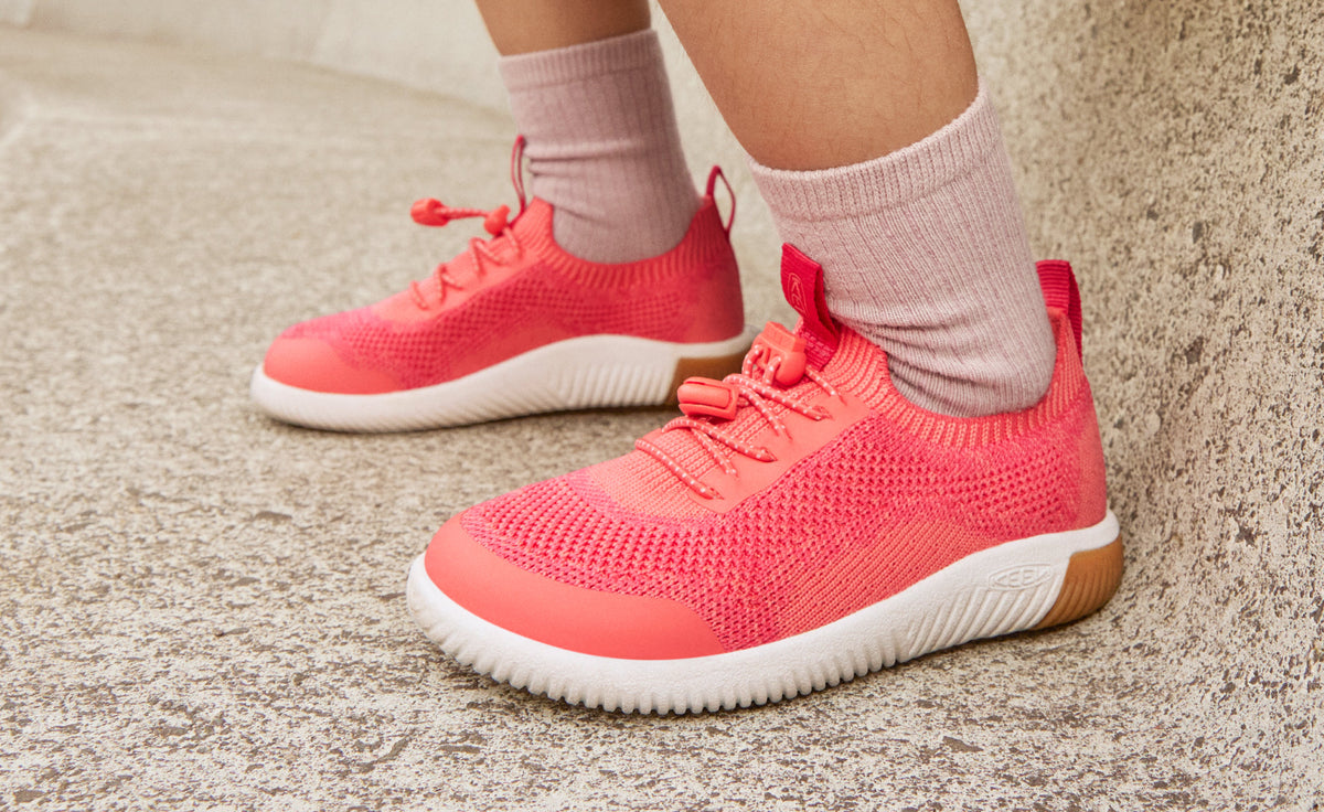 Keen Little Kids' KNX Knit Sneaker | Star White/Skyway