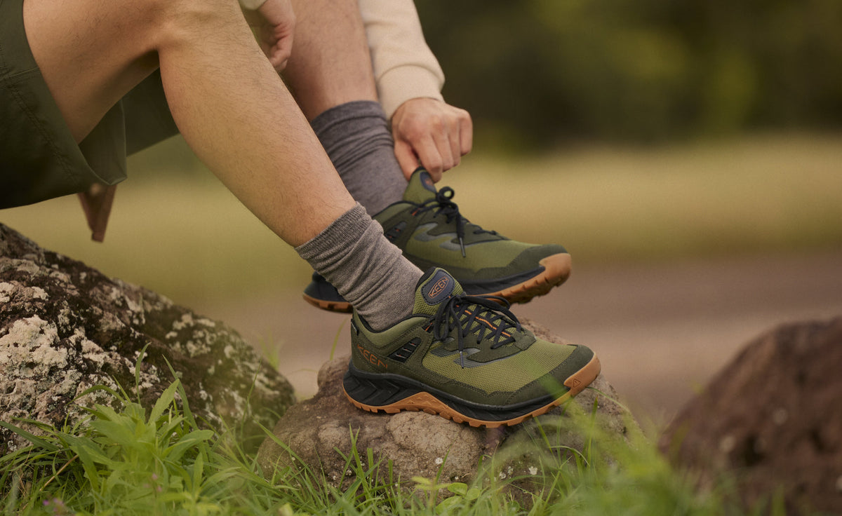 Keen Men's Hightrail Waterproof Hiking Shoe | Winter Moss/Gold Flame