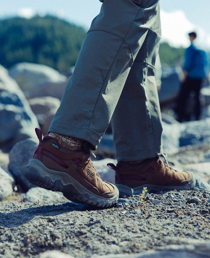 Keen Women's Targhee IV Waterproof Hiking Shoe | Bison/Beaujolais