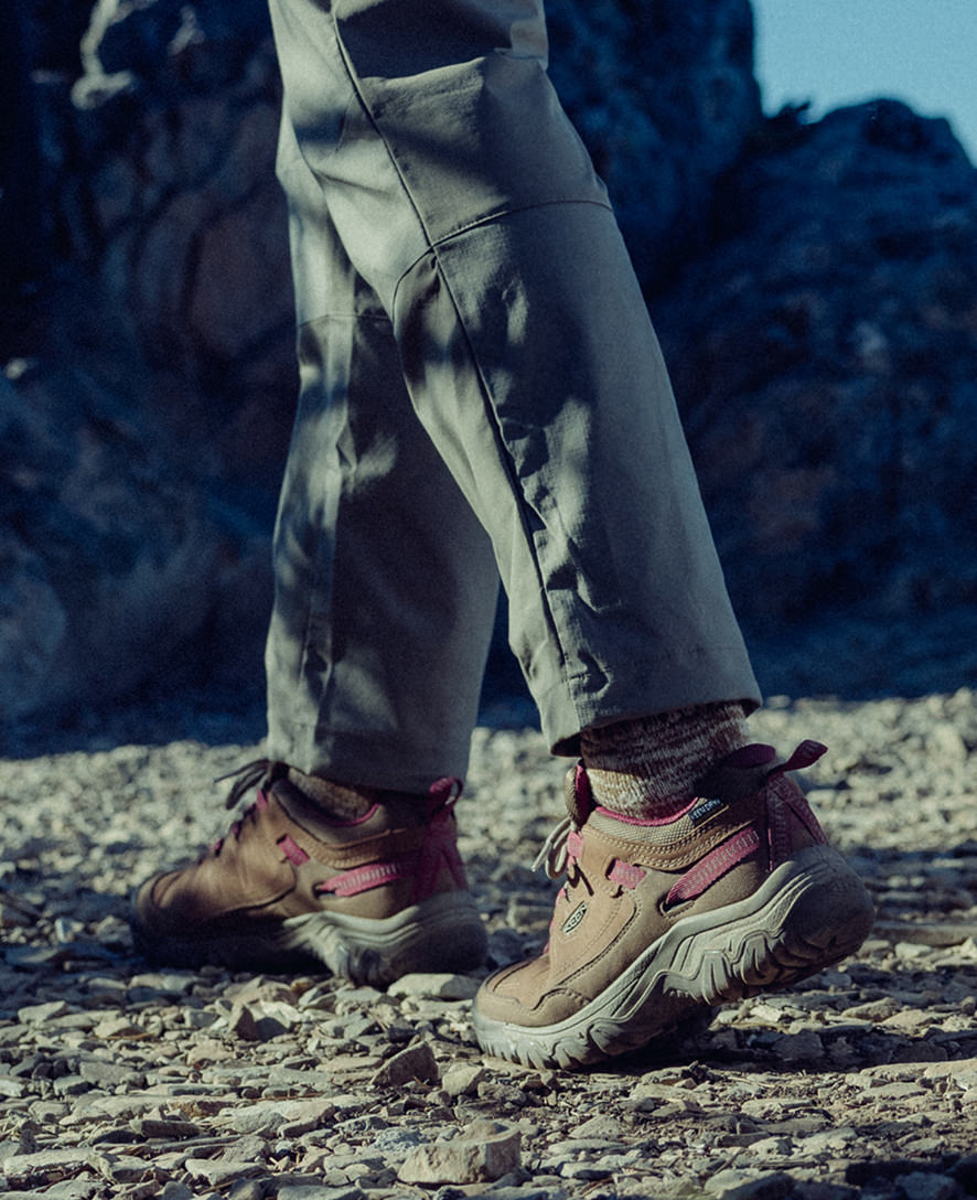 Keen Women's Targhee IV Waterproof Hiking Shoe | Bison/Beaujolais