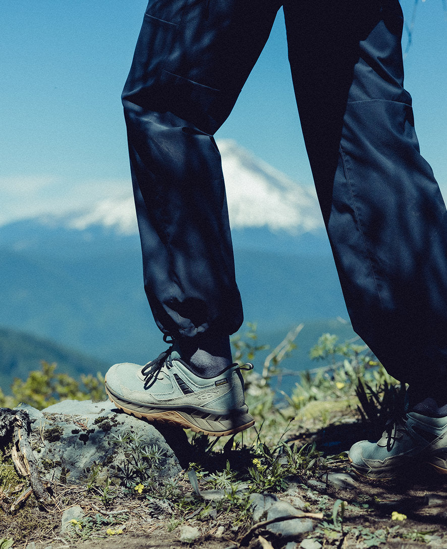 Keen Women's Hightrail Waterproof Hiking Shoe | Iceberg Green/Abbey Stone