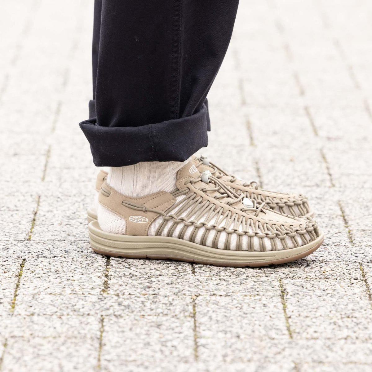 Keen Men's UNEEK Sneaker | Timberwolf/Plaza Taupe
