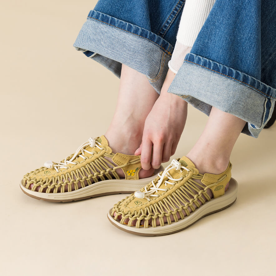 Keen Women's UNEEK Sneaker X IWD | Mimosa 2