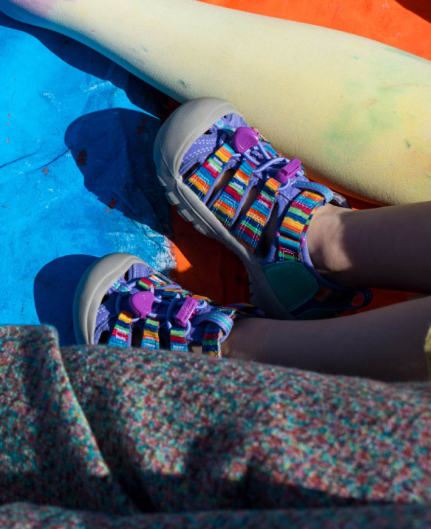 Keen Big Kids' Newport H2 Sandal X Iro To Ikiru Wo Tukuru Fuku | Iro To Ikiru Wo Tukuru Fuku