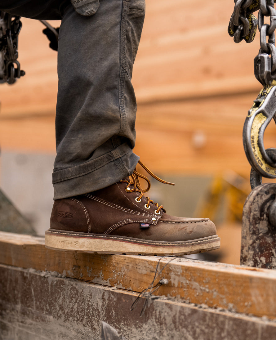 Keen Men's Liberty 6" Waterproof Boot (Carbon Toe) | Chestnut/Gum