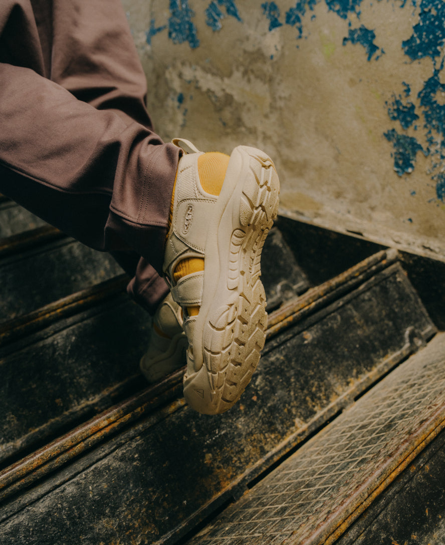 Keen Women's Newport H2 | Monochrome/Safari