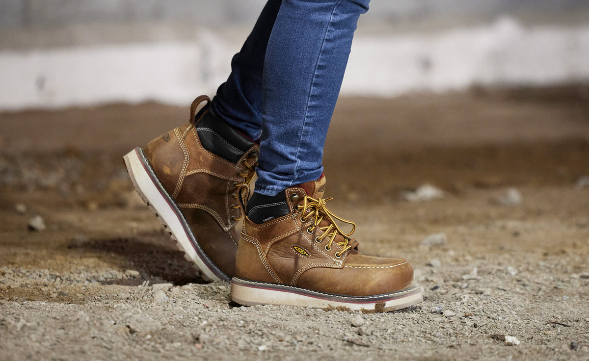 Keen Women's Cincinnati 6" Waterproof Boot (Carbon Toe) | Belgian/Sandshell