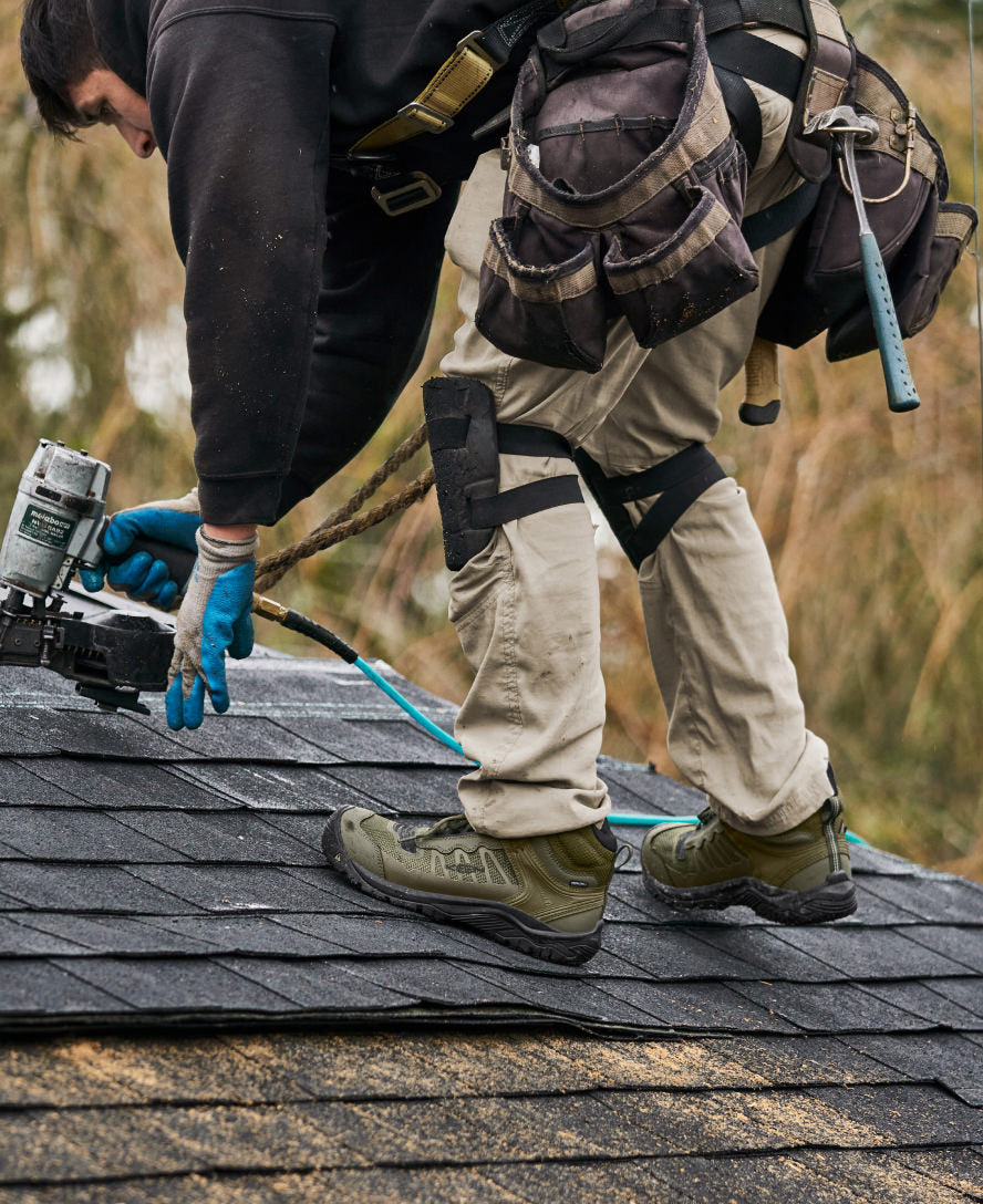 Keen Men's Reno Mid Waterproof (Carbon Toe) | Dark Olive/Black