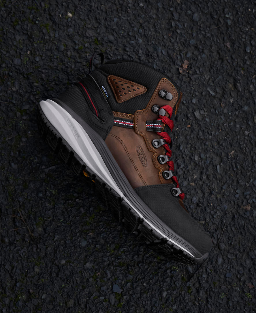 Keen Men's Red Hook Waterproof Boot (Carbon Toe) | Tobacco/Black