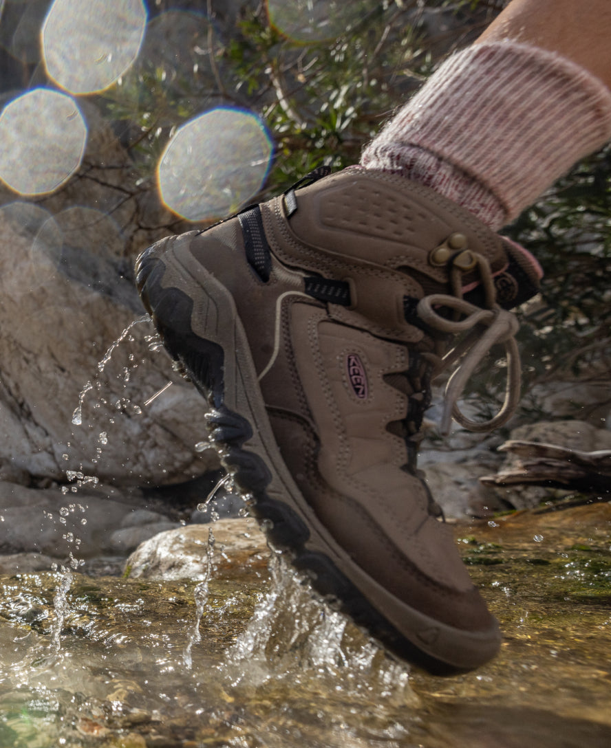 Keen Women's Targhee IV Waterproof Hiking Boot | Safari/Reef Waters